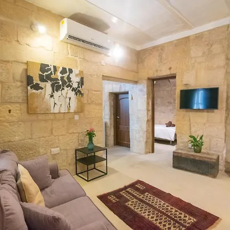 Citta Vittoriosa: In The Heart Of