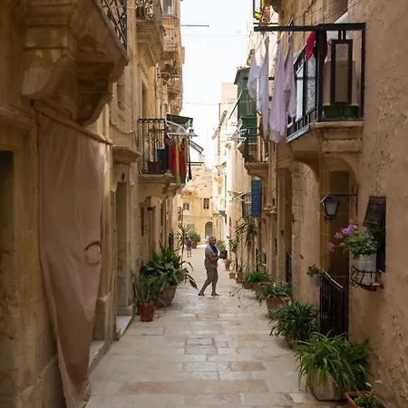 Citta Vittoriosa: In The Heart Of Apartment