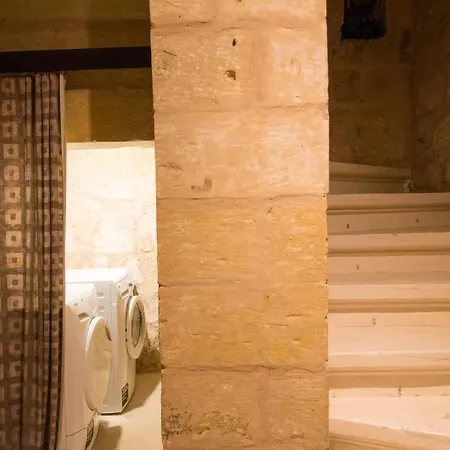 Citta Vittoriosa: In The Heart Of