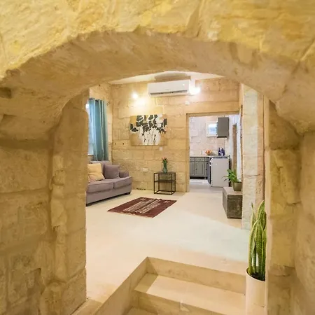 Citta Vittoriosa: In The Heart Of *