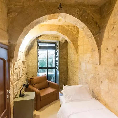 Citta Vittoriosa: In The Heart Of Appartamento Birgu